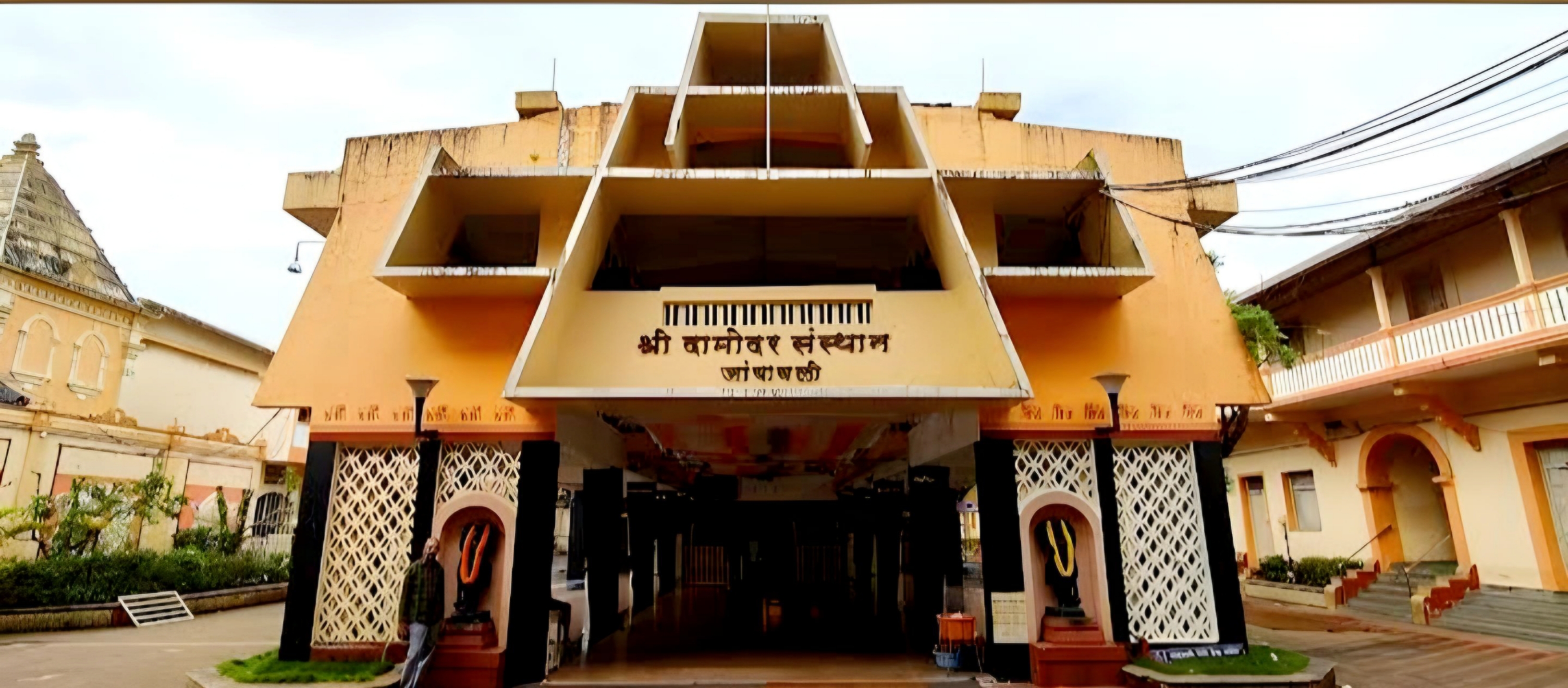 Shigmo Gulalotsav at Zambaulim